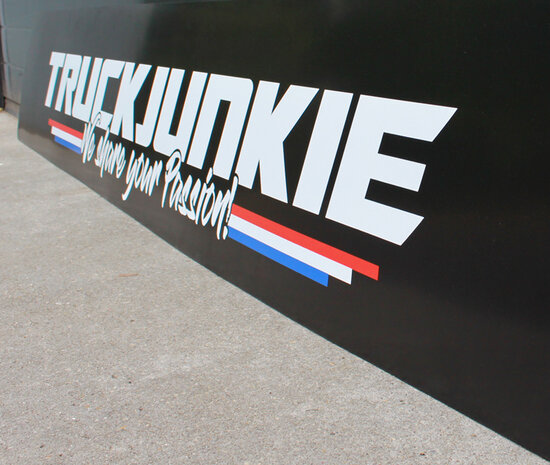 MUDFLAP PLASTIC- TRUCKJUNKIE "WE SHARE YOUR PASSION!"