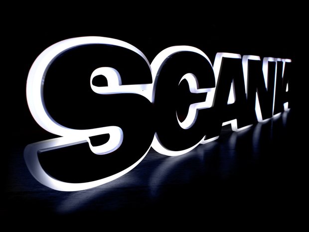 LIGHTED SCANIA SIGN ON FRONT OF NEXT GEN TRUCK