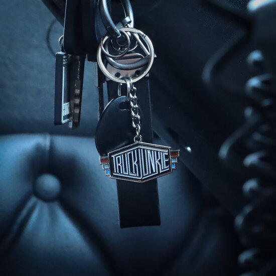 TRUCKJUNKIE KEYCHAIN HEX-WINGS