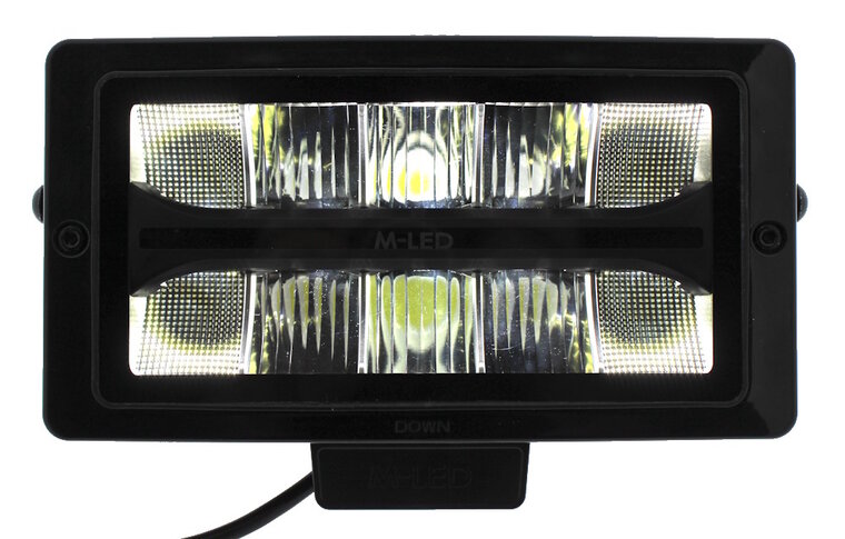 M-LED Classic 220 spotlight with dual-color position light